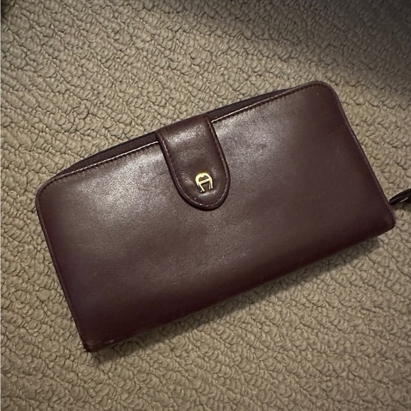 Brown Leather Wallet - Picture 1 of 4